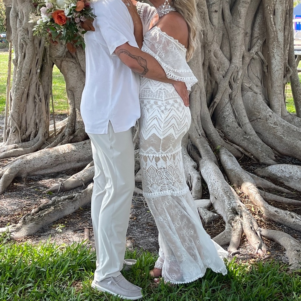 Grace loves lace wedding dress